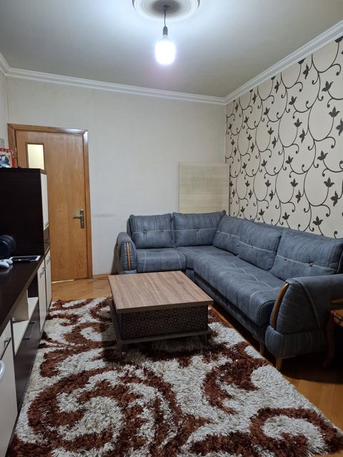 Satılır 5 otaqlı köhnə tikili 110 m² — Bakı