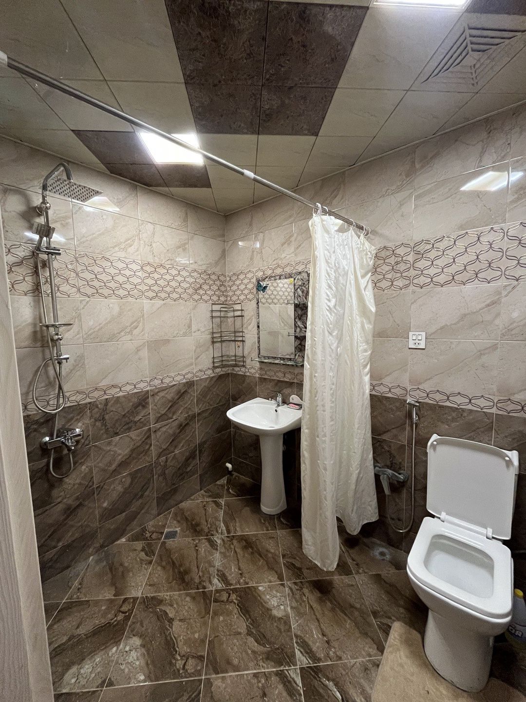 İcarəyə verilir 2 otaqlı yeni tikili 70 m² — Mənzil, Bakı (7)