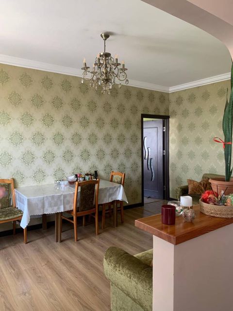 Satılır 5 otaqlı köhnə tikili 110 m² — Bakı