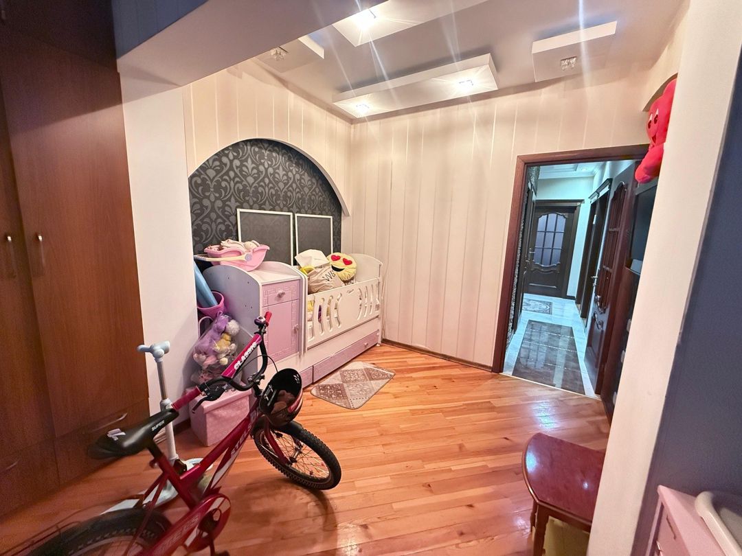 Satılır 4 otaqlı köhnə tikili 110 m² — Mənzil, Bakı (8)