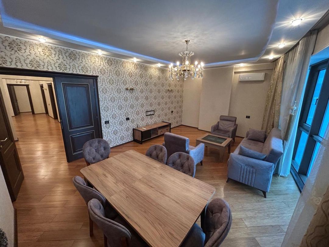 İcarəyə verilir 3 otaqlı yeni tikili 192 m² — Mənzil, Bakı (4)