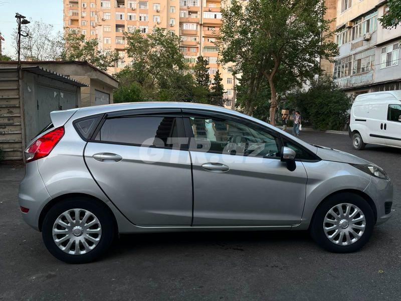 Ford Fiesta 1.2 L, 2017, 135 000 km — Avtomobillər, Bakı (4)