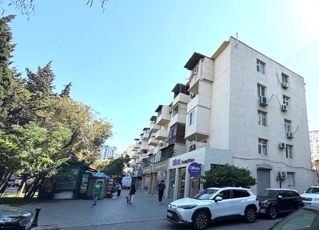 Satılır 2 otaqlı köhnə tikili 35 m² — Mənzil, Bakı (2)