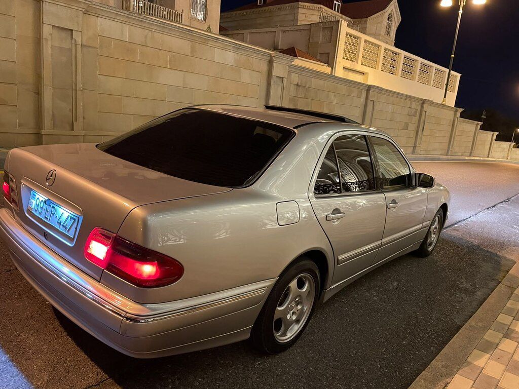 Mercedes E 220, 2.2 L, 2001 il, 563 455 km 99-EP-447 — Avtomobillər, Bakı (3)