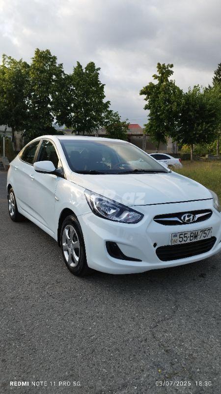 Hyundai Accent 1.4 L, 2013, 183 563 km — Avtomobillər, Şəki (9)