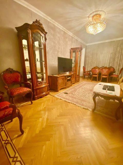 İcarəyə verilir 3 otaqlı yeni tikili 130 m² — Bakı