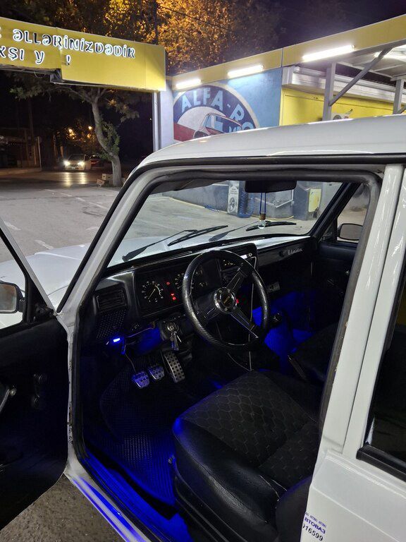 Lada (VAZ) 2107, 1.6 L, 2003 il, 26 000 km 20-FJ-984 — Avtomobillər, Gəncə (6)