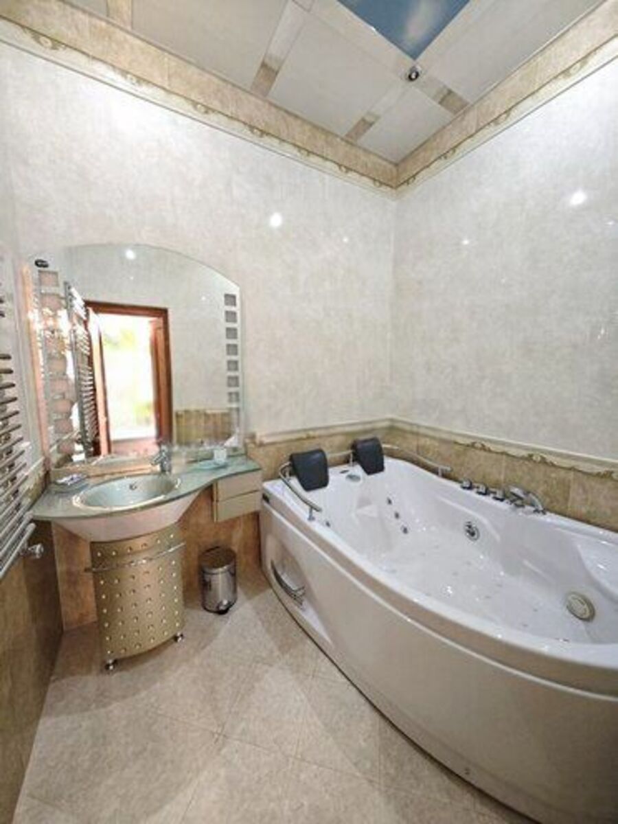 Satılır 6 otaqlı həyət evi/bağ evi 335 m² — Ev, villa, Bakı (12)
