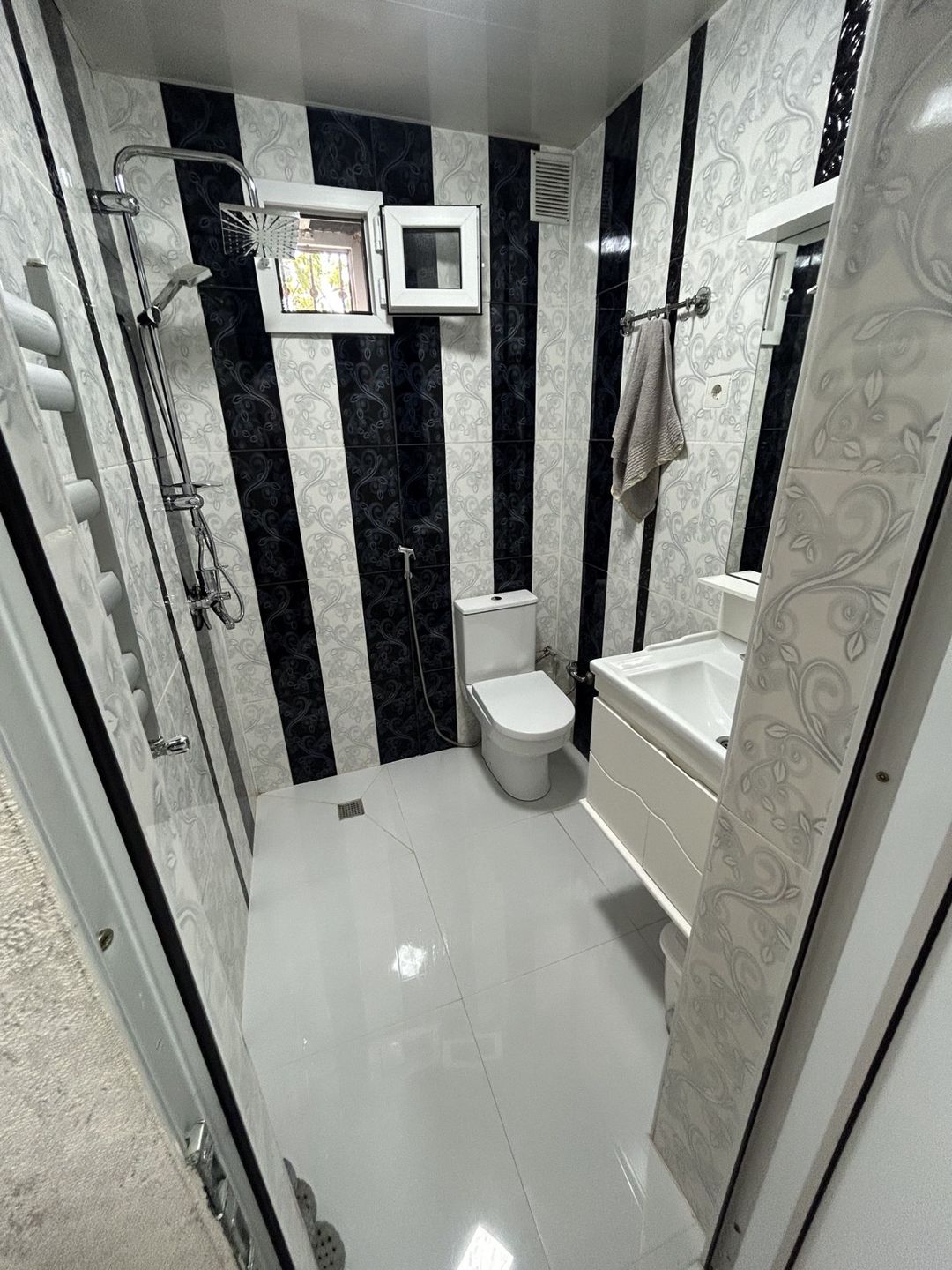 Satılır 5 otaqlı həyət evi/bağ evi 200 m² — Ev, villa, Bakı (12)