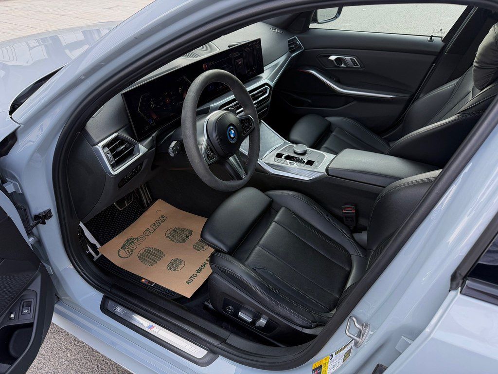 BMW 330e, 2.0 L, 12 kWh, 2023 il, 61 000 km — Avtomobillər, Gəncə (11)