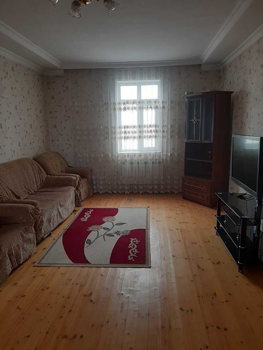 İcarəyə verilir 4 otaqlı həyət evi/bağ evi 130 m² — Ev, villa, Bakı