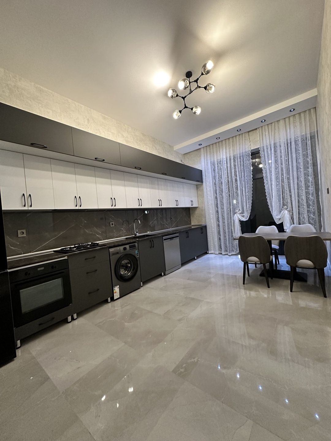 Satılır 4 otaqlı həyət evi/bağ evi 250 m² — Ev, villa, Bakı (6)