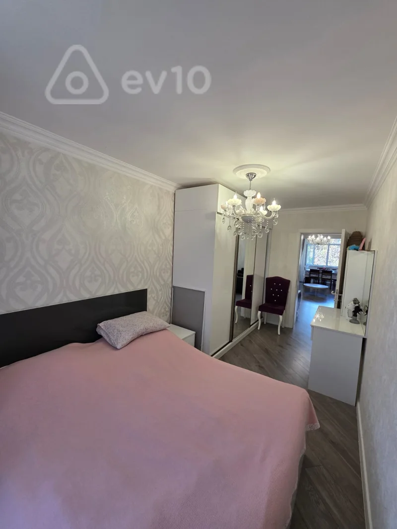 3 otaqlı mənzil, 70 m², Nefçilər metrosunun yaxınlığında, 210 və 220 nömrəli məktəblərin, 8 KM Bazarının yanı — Mənzil, Bakı (10)