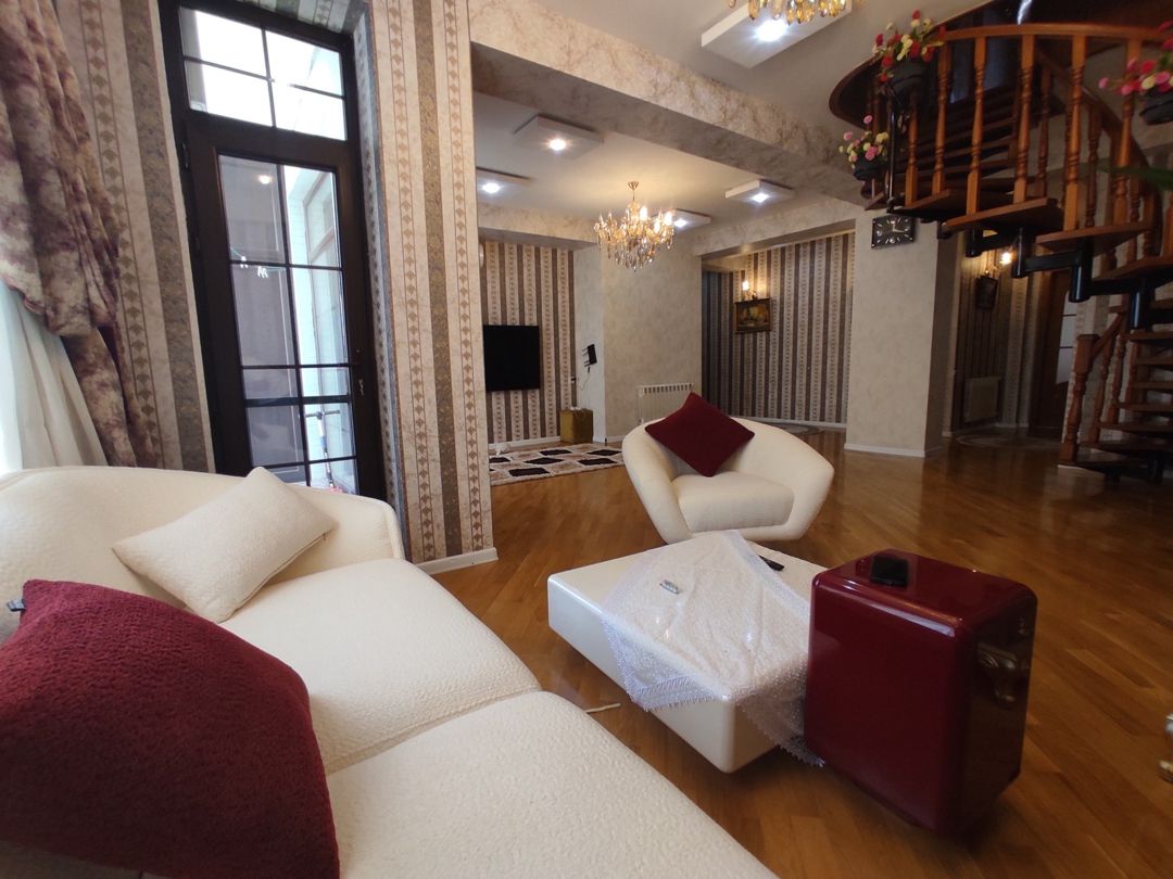 Satılır 4 otaqlı yeni tikili 181 m² — Mənzil, Bakı (10)