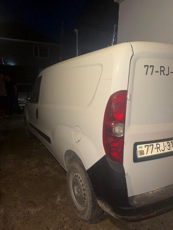 Fiat Doblo, 1.4 L, 2013 il, 300 000 km 77-RJ-312 — Avtomobillər, Bakı (5)