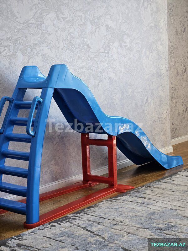 Uşaq sürüşkəni — Mallar, Bakı (4)