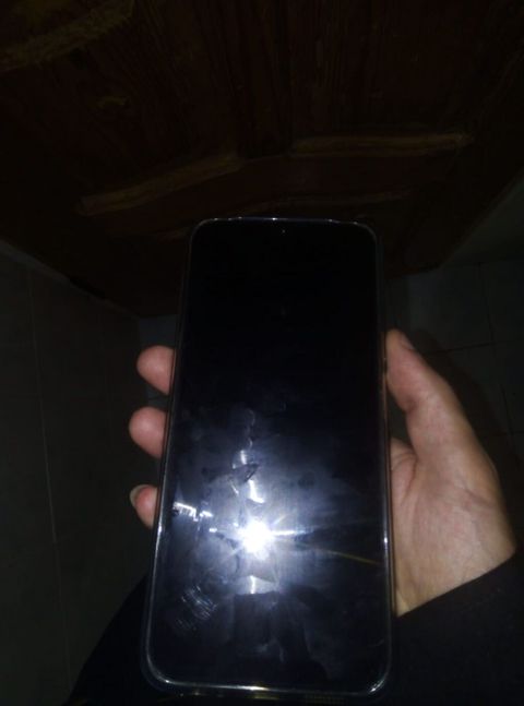 300 manat 1 ayin telefonudu redmi 15 C — Bakı