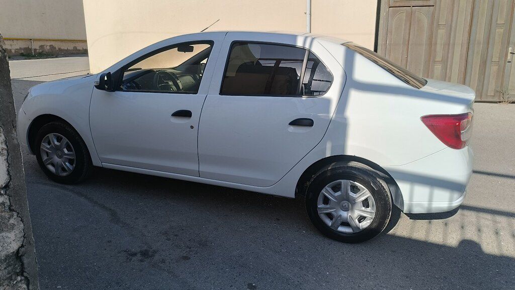 Renault Logan, 1.6 L, 2014 il, 306 000 km — Avtomobillər, Bakı (10)