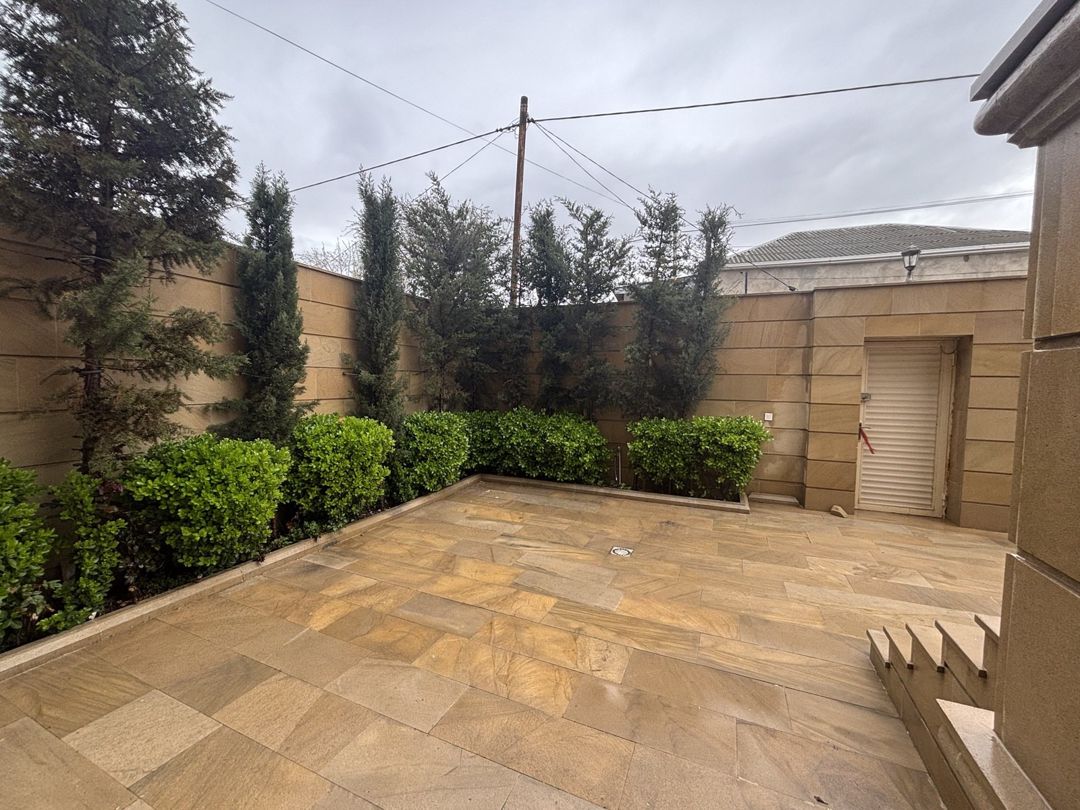 Satılır 6 otaqlı həyət evi/bağ evi 300 m² — Ev, villa, Bakı (6)