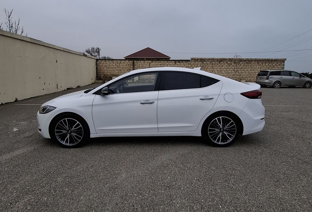 Hyundai Elantra, 2015 il — Avtomobillər, Sumqayıt (3)