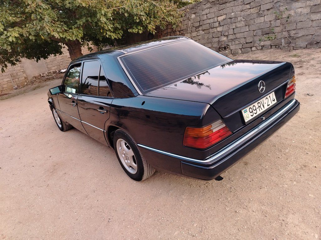 Mercedes 200 D, 2.0 L, 1990 il, 299 908 km 99-RV-214 — Avtomobillər, Bakı (6)