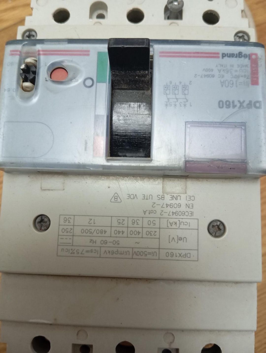 Elektrik açarı Legrand DPX160 — Təmir və inşaat, Bakı (2)