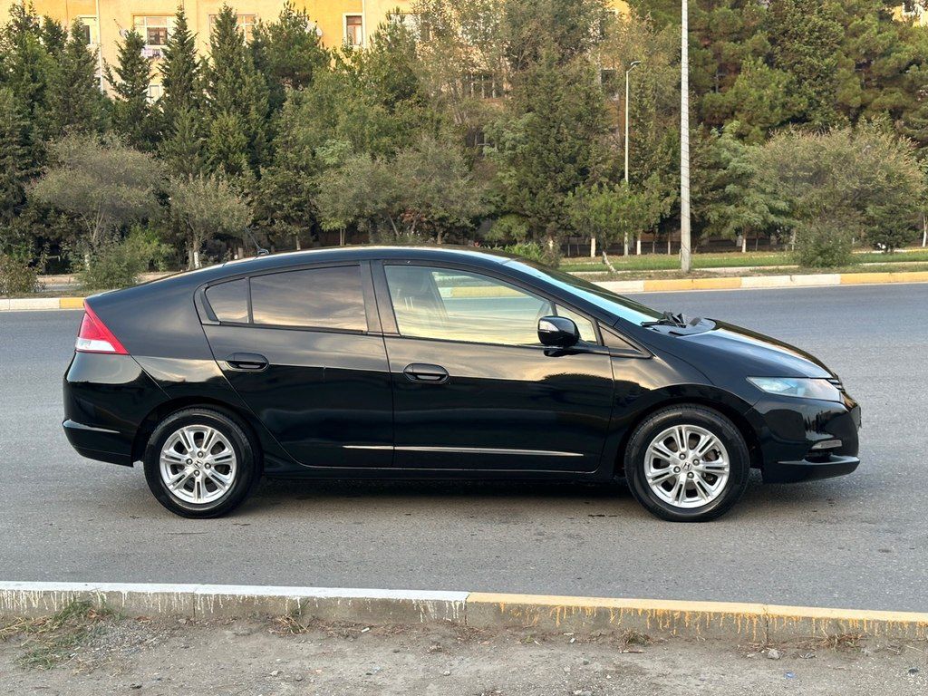 Honda Insight, 1.3 L, 0.58 kWh, 2010 il, 360 000 km 77-FZ-792 — Avtomobillər, Bakı (5)
