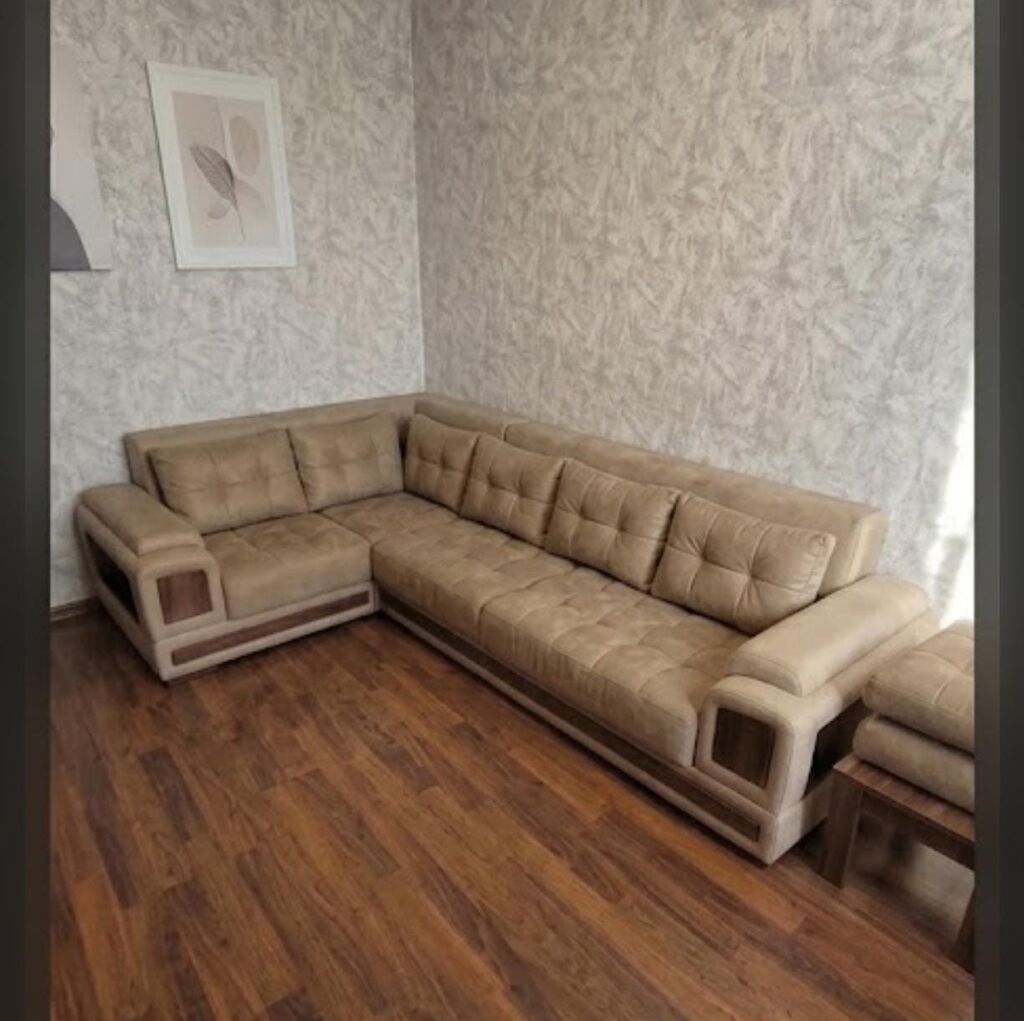 Künc divan, İşlənmiş — Divanlər, Bakı