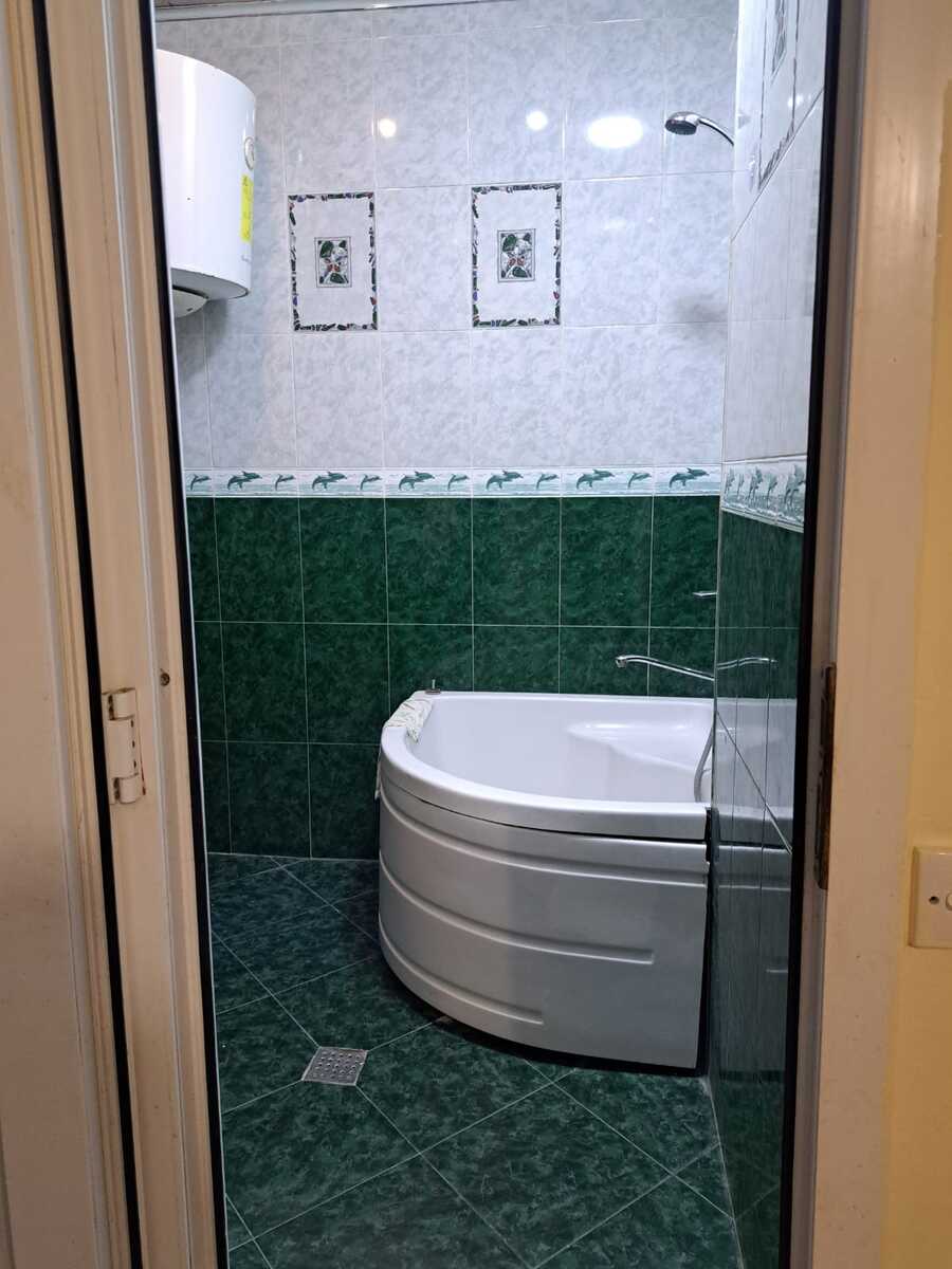 Satılır 2 otaqlı köhnə tikili 65 m² — Mənzil, Bakı (7)