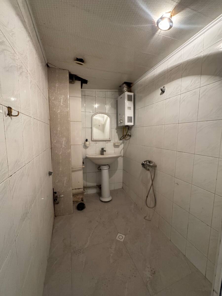 Satılır 1 otaqlı köhnə tikili 45 m² — Mənzil, Bakı (9)
