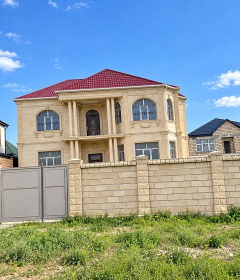 Satılır 9 otaqlı həyət evi/bağ evi 700 m² — Bakı