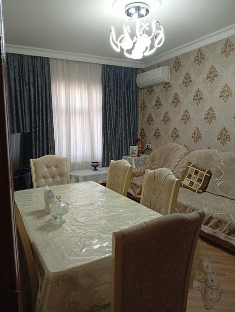 Satılır 3 otaqlı köhnə tikili 85 m² — Bakı