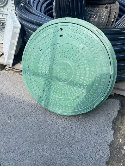 Plastik lyük qapağı — Bakı