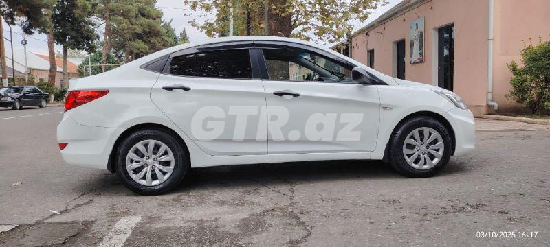 Hyundai Accent 1.4 L, 2013, 250 587 km — Avtomobillər, Qazax (6)