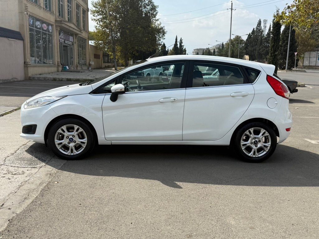 Ford Fiesta, 1.6 L, 2013 il, 134 823 km — Avtomobillər, Gəncə (7)