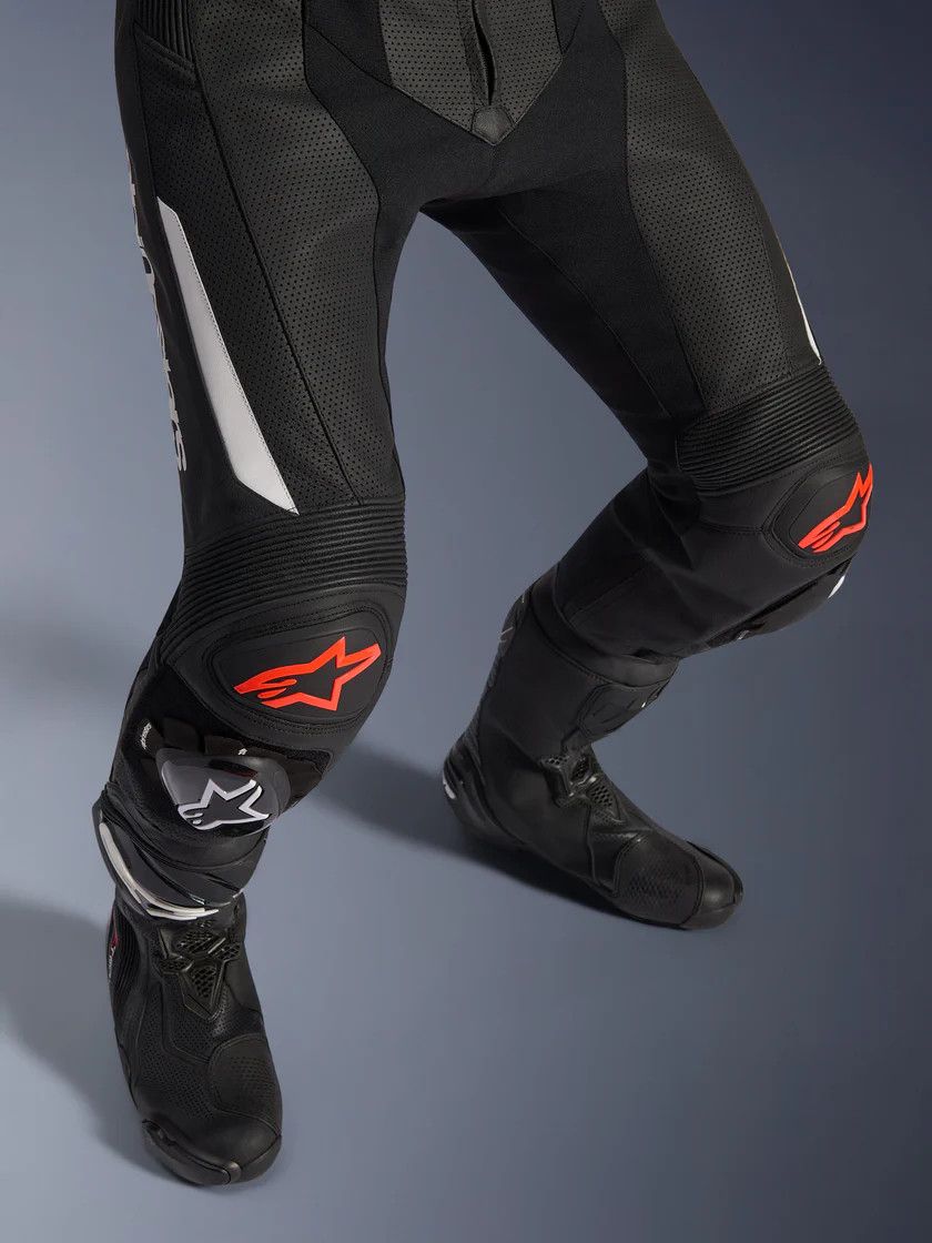 Motokostyum Alphinestars GP Force V2 L ST 1231, dəri, qara, ölçü 52 — Mallar, Bakı (3)