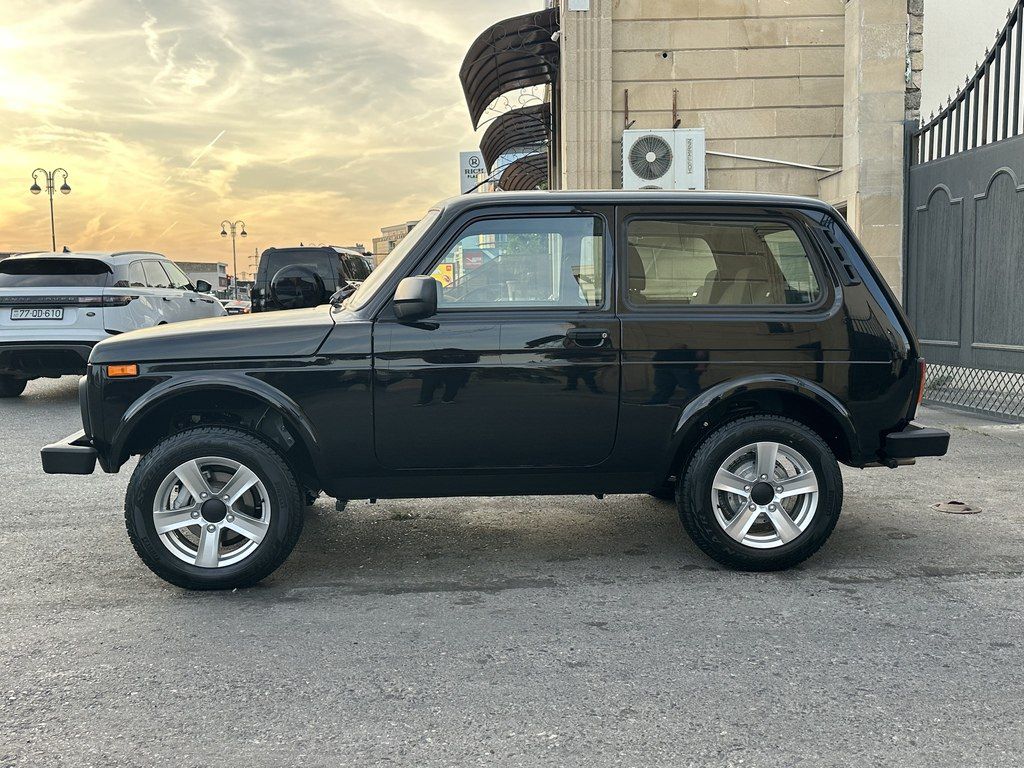 Lada (VAZ) Niva, 1.7 L, 2025 il, 2 000 km — Avtomobillər, Bakı (6)