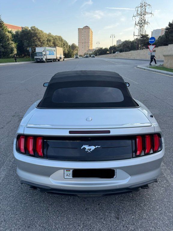 Ford Mustang, 2.3 L, 2019 il, 100 000 km — Avtomobillər, Bakı (7)