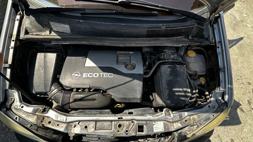 Opel Zafira: 2.2 l 2000 il 381000 km Van/Minivan 99-GF-350 — Avtomobillər, Bakı (10)