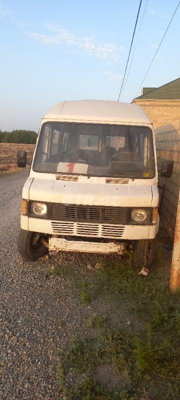Mercedes 208 D 2.5 L, 1991, 1 000 000 km 20-CJ-463 — Avtomobillər, Bərdə (4)