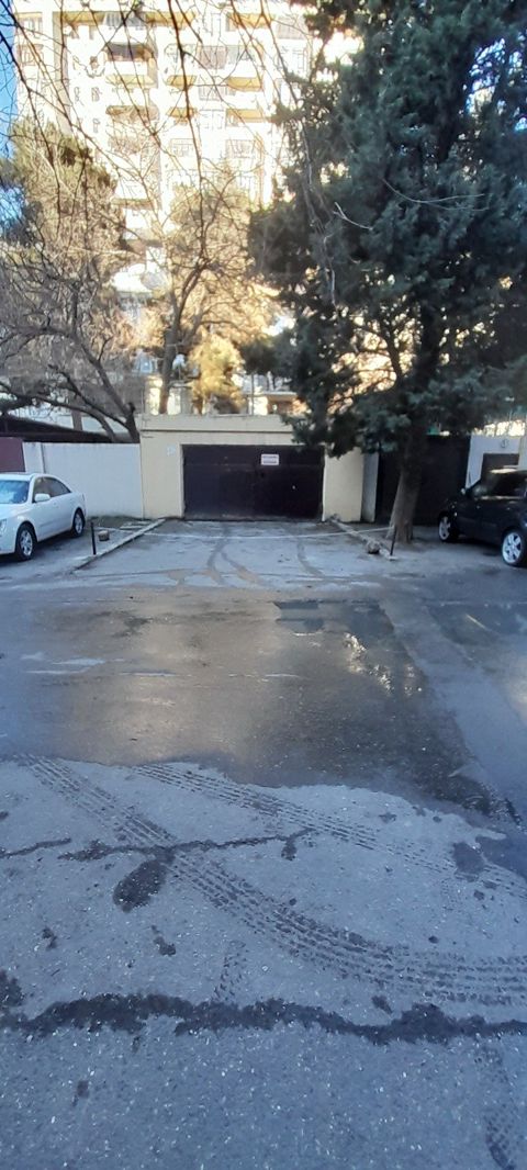 Satılır obyekt 36 m² — Bakı