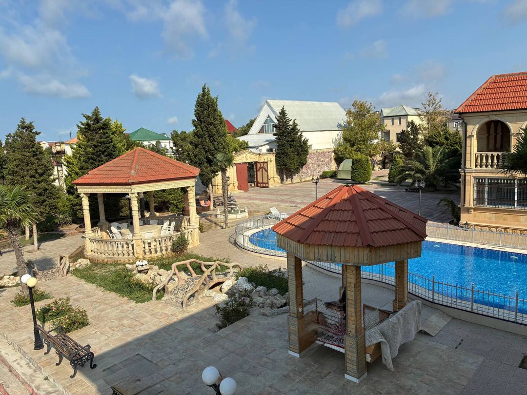 Satılır 12 otaqlı həyət evi/bağ evi 2100 m² — Ev, villa, Bakı (6)