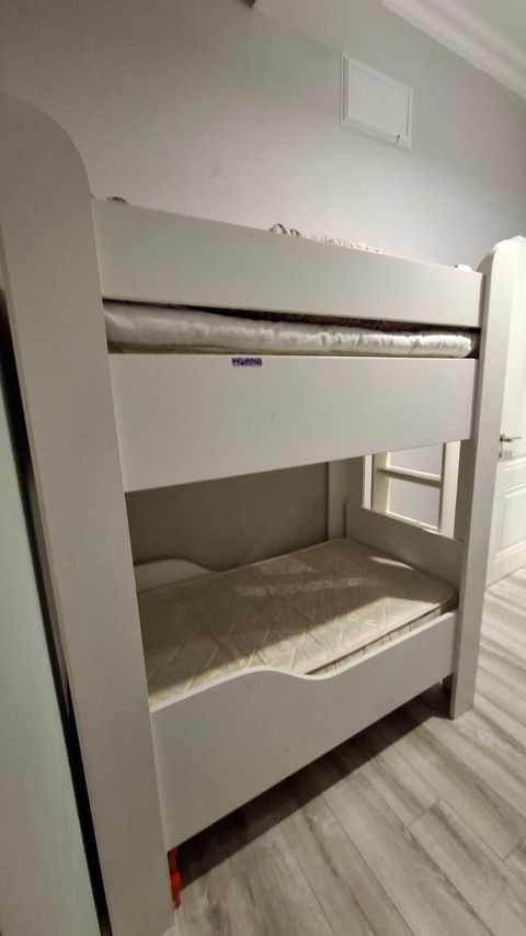 2 mərtəbəli carpayi 120 azn Matras var 1.40*90 Yeni Gunesli lale 2 — Qobu