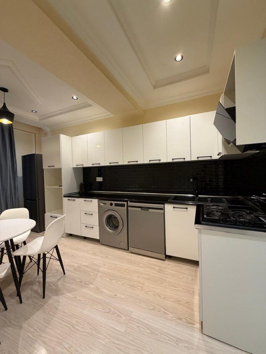 3-otaqlı yeni tikili kirayə verilir, Yeni Yasamal qəs., 135 m² — Mənzil, Bakı (10)