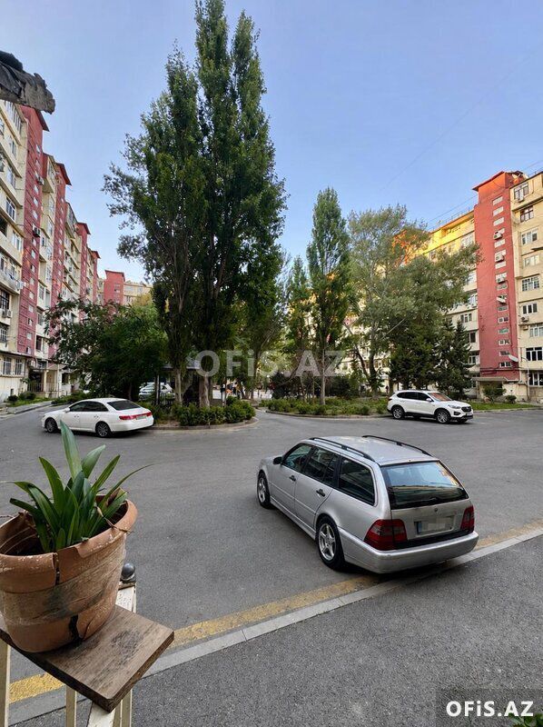 Köhnə tikili Satılır Yasamal r., İnşaatçılar m., 4 otaq, 110 m² — Mənzil, Bakı (4)