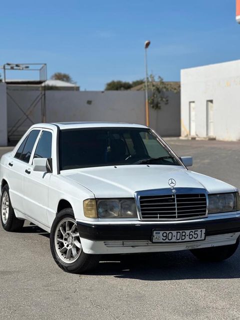 Mercedes 190, 2.0 L, 1992 il, 363 800 km — Bakı