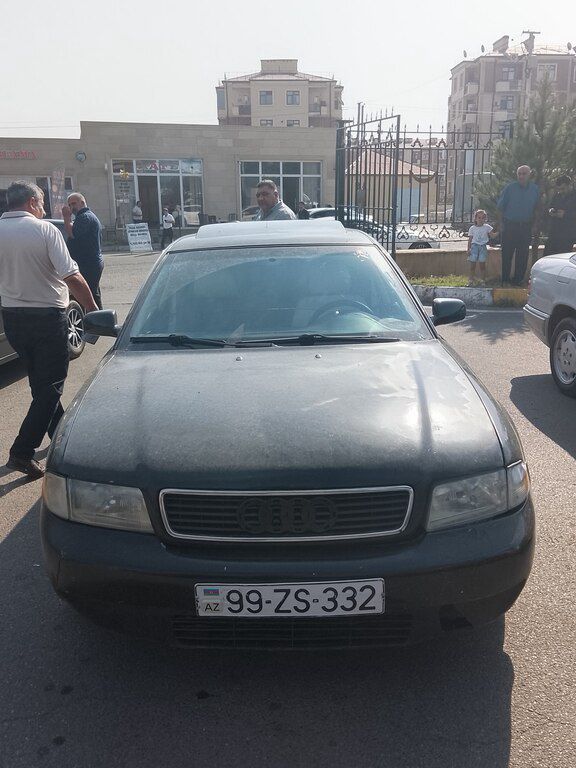 Audi A4, 2.8 L, 1998 il, 385 000 km 99-ZS-332 — Avtomobillər, Gəncə (10)