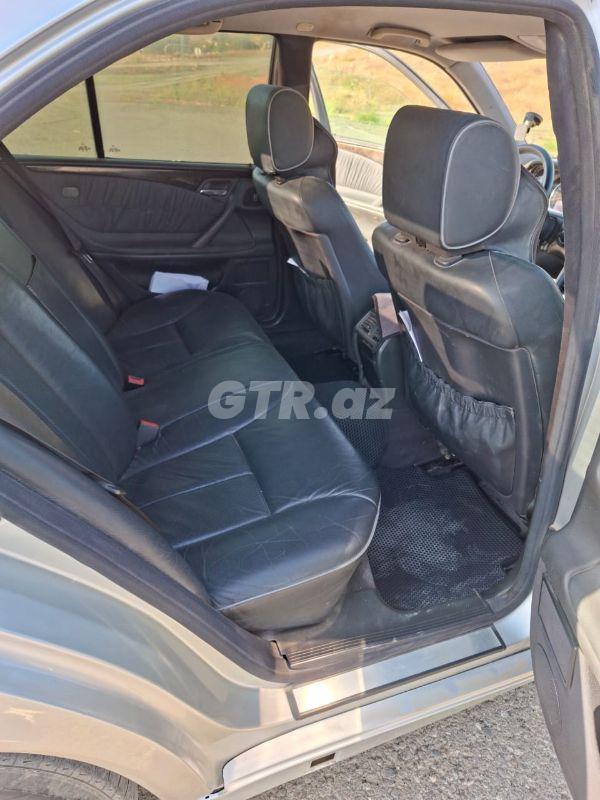 Mercedes E 270 2.5 L, 2000, 487 453 km — Avtomobillər, Cəbrayıl (4)