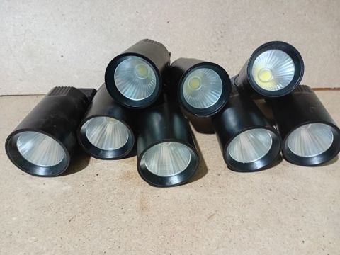 Mağaza relsi üçün LED proyektor işıqları (track light) - Korpus: qara — Digah