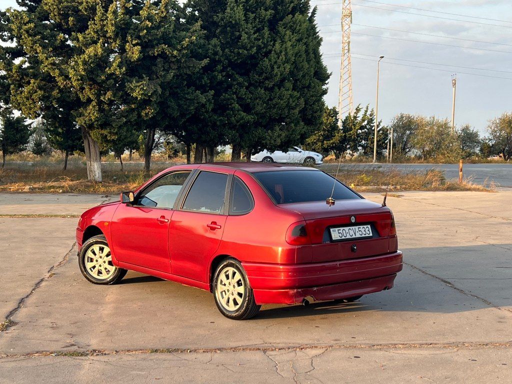 Volkswagen Polo, 1.6 L, 1995 il, 330 000 km 50-CV-533 — Avtomobillər, Sumqayıt (8)